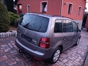 Vw Touran 1.9 tdi-77kw,r.v.2007,org.km,stk,alu,klima - 12