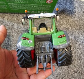 RC Model SikuControl 32 Xerion 5000 TRAC VC - 12