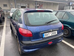 Peugeot 206 1.4i, 55 KW. Klima, el.okna, centrál… - 12