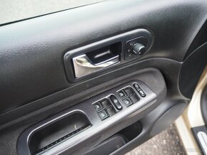 Volkswagen Bora 1.6 Klima, el. okna + zrcátka - 12