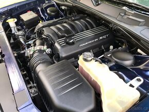 Dodge Challenger 6.4 V8  r.v.2017 Full vybava - 12