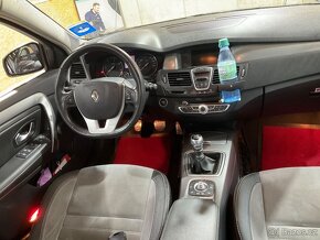 Renault Laguna III 2.0dCi 150PS 4Control - tažné - serv.kníž - 12