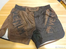 Venum, Nike, Umbro, Reebok, MMA/BJJ Rashguard, holeně, helma - 12