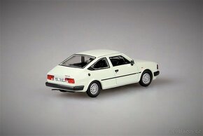 Model ŠKODA Rapid 136 GB White "anglická verze" Abrex 1/43 - 12