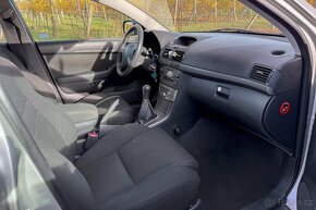 Toyota Avensis kombi 1.8, 95 kW, benzin, T25 - 12