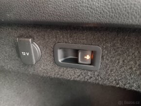 VW Passat B8 2.0TDI 110kW DSG Matrix Tažné ACC ERGO Keyless - 12