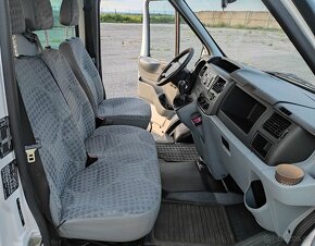 Ford Transit 2,2 TDCi 81 kW r.v.3/2007, 9-ti místný klima TZ - 12