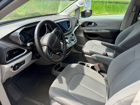 Chrysler Pacifica RU 3,6 Pentastar CZ 2017 - 12