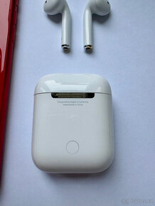 Apple iPhone 11 (PRODUCT)RED, 64 GB + AirPods 2 - 12