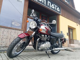 Triumph  Bonneville T 100 - 12