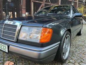 MERCEDES BENZ W124 300 COUPE TOP STAV - 12