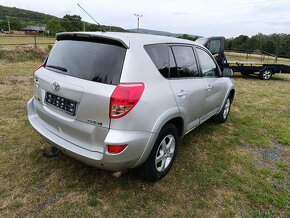 Toyota RAV4  2.2 D-cat 130 kW 4x4 - 12