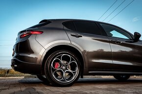 Alfa Romeo Stelvio Veloce - TOP zánovní stav - 12