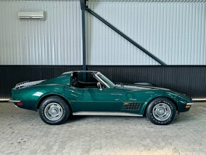 Chevrolet Corvette C3 5,7 V8 - 12