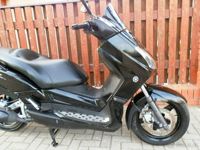 Yamaha X-Max 250 - 12