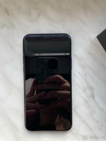 iPhone 11 pro - bez vad - 12