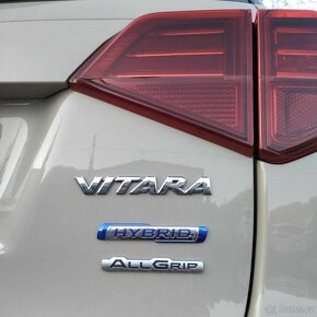 Suzuki Vitara 1,4i Hybrid 4X4 - 12