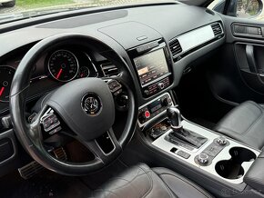 VW Touareg 3.0 TDI - 12