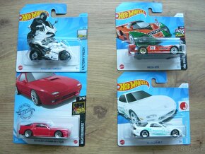 AUTÍČKA HOT WHEELS - 12