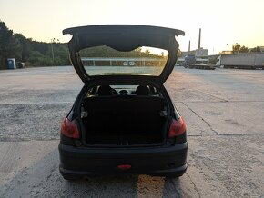 Peugeot 206 1.4 65kw 2005 - 12