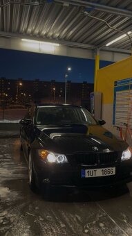 BMW E90 320d - 12