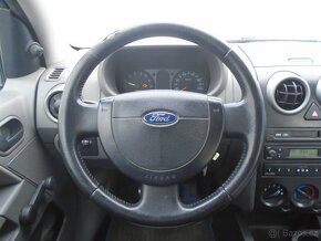 Ford Fusion, původ ČR, nová STK do 11/2025 - 12