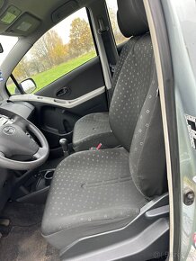 Prodám Toyota Yaris 1.3i 64 kw - 12