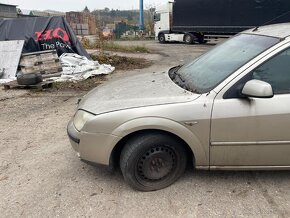 Ford Mondeo 2005 2.0tdci sedan - 12