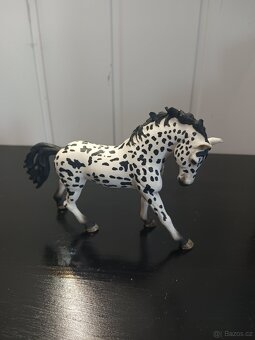 Schleich koně black-white - 12