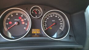 Opel Zafira 1,8 benzín, LPG - 12