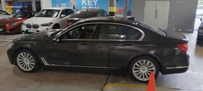 Bmw 730d Xdrive po velkém servisu pravidelně jen v Bmw autor - 12