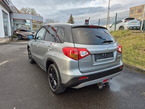 Suzuki Vitara 1.4i S 4x4 benzín 103kw - 12