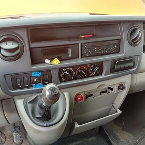 Renault  Master 2,5dci, Doka 7 míst - 12