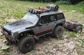 RC auto 1:10 Axial SCX-10II expedice s přívěsem + hasiči - 12