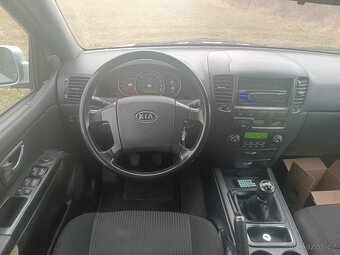 Kia Sorento 125kw, manuál, r.v.2008, 4x4 - 12