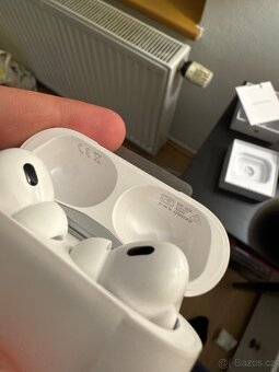 Airpods pro 2 gen - 12