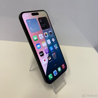 iPhone 15 Plus 128GB, černý (12 měsíců záruka) - 12