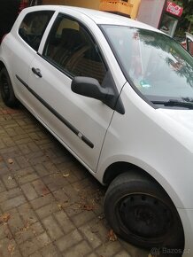 RENAULT CLIO 3 1,2i - 12