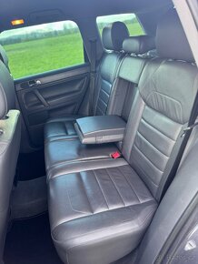 Volkswagen Touareg 3.0TDI V6 automat, vzduch, navi, tažné - 12