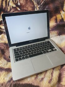 Macbook Pro (late 2009) DVDRW, 256ssd. - 12