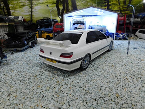 model auta Peugeot 406 Taxi Otto mobile 1:12 - 12