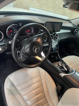 Mercedes Benz C250 4matic 150kw model 2015 - 12