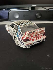 Modely 1:24 rally burago - 12