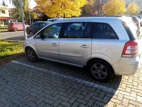 Opel Zafira 1.8 i LPG - 12