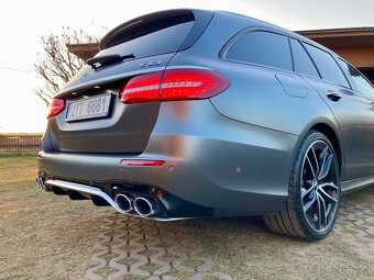 Mercedes Benz E 53 AMG, 320Kw, 4MATIC+, DPH, 50 000km - 12