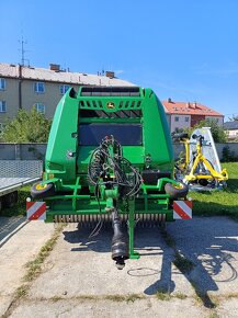 lis na kulaté balíky John Deere V451M, r.v.: 2023 - 12