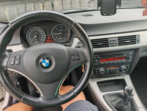 BMW 320 D kupé - 12