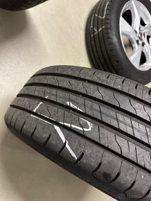 Goodyear EfficientGrip Performance 2   -  215 / 60 R17   96H - 12