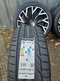 Letní alu kola Helix 19" Škoda Superb 235/40 R19 - 12