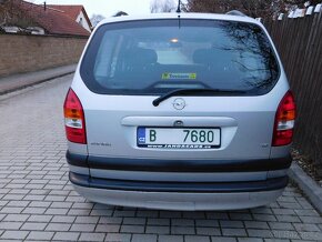 Opel Zafira 1.6i,,BEZ KOROZE,,po nekuřákovi,7 míst,tažný - 12